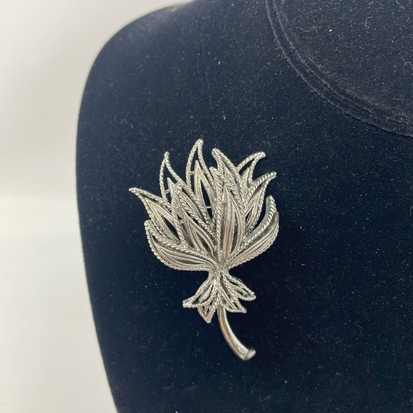 LISNER Silver Tone Wheat Design Brooch - Picture 1 of 4